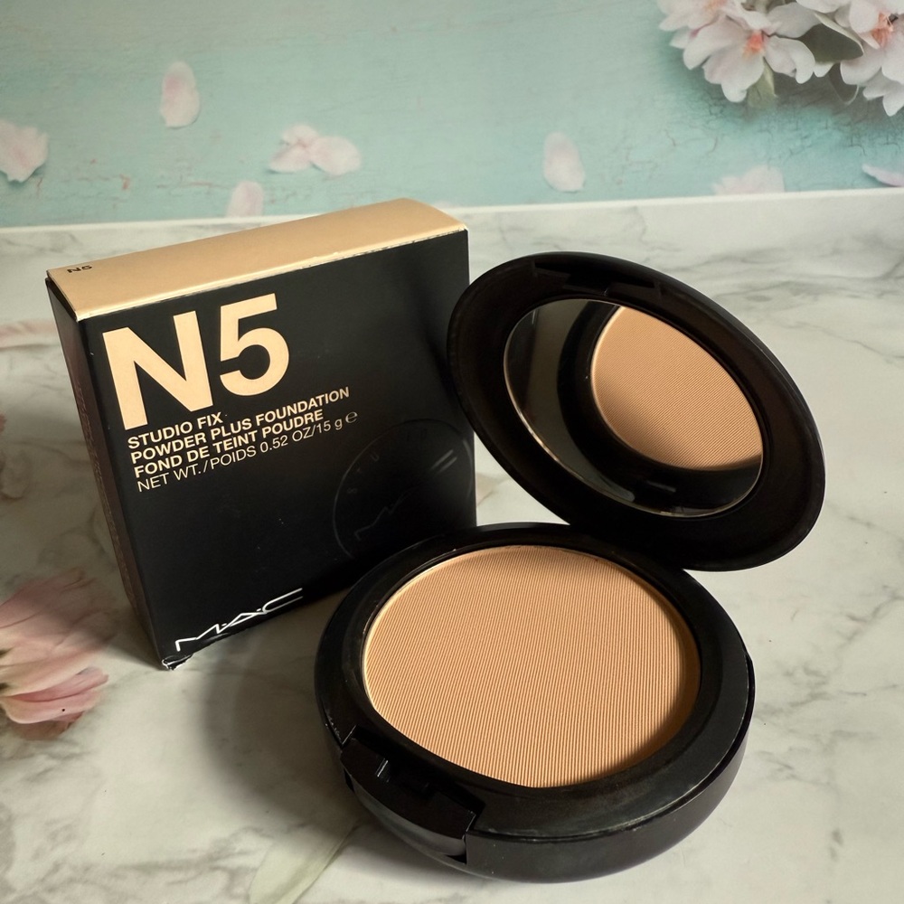 N5 ~ MAC Studio Fix Powder Plus Foundation, Original Formula, Full Size, NIB
